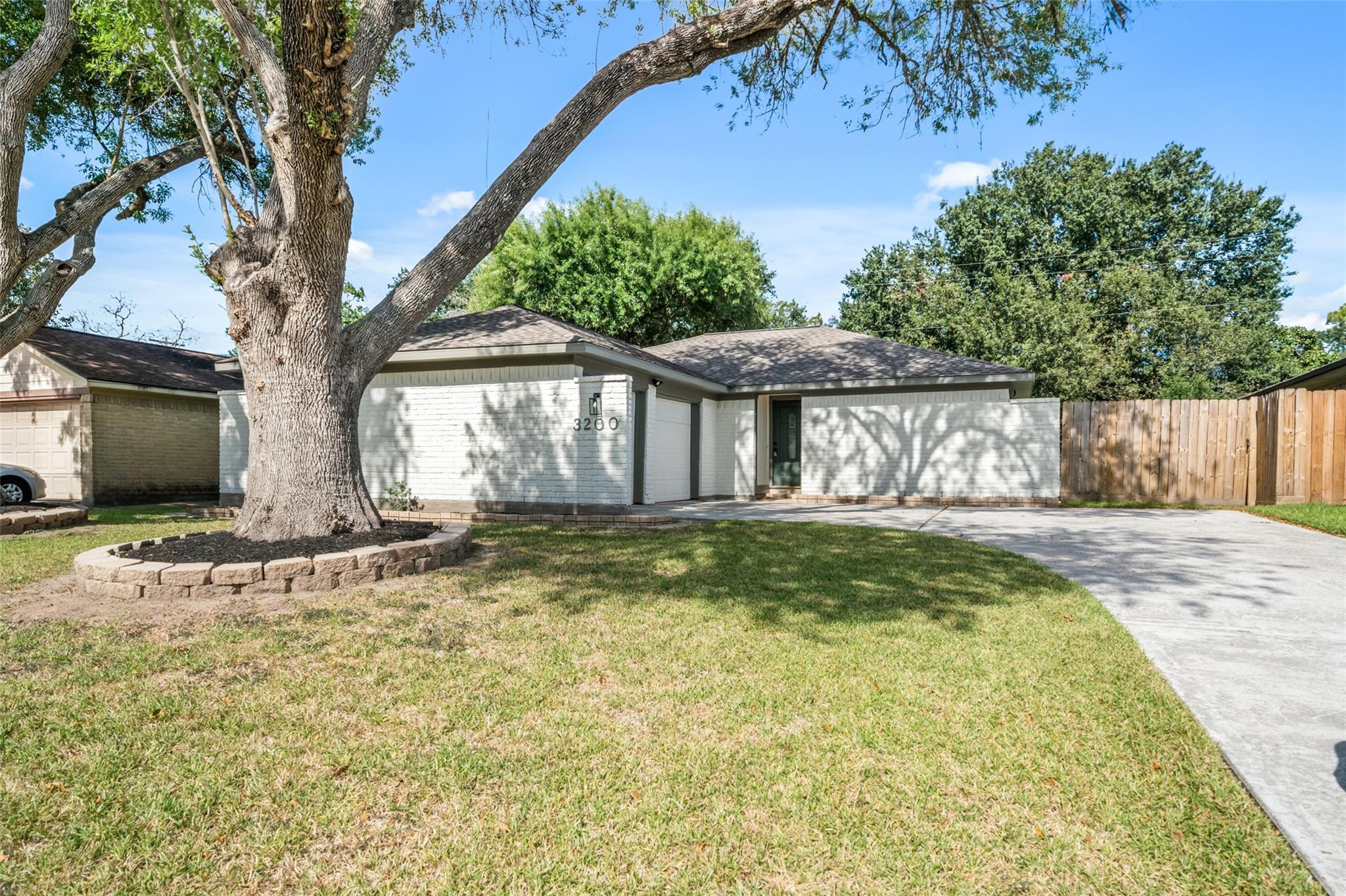 3200 Sand Reef Lane — photo