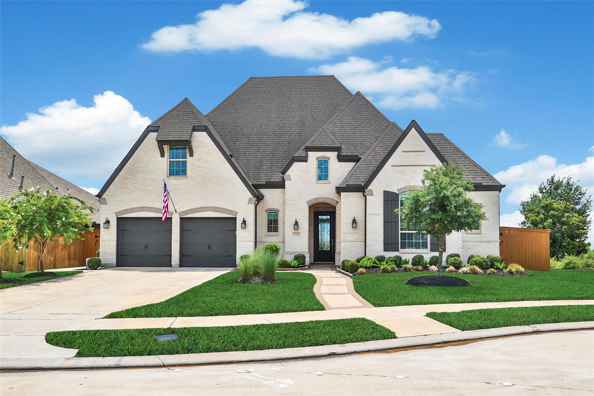 23935 Birchwood Lake Lane — photo