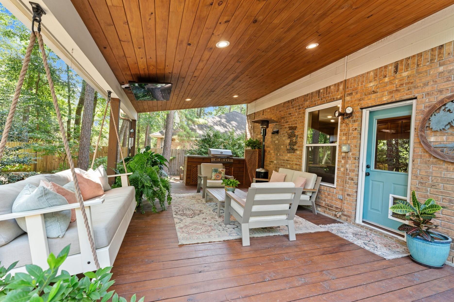 50 N Hollylaurel Circle — photo