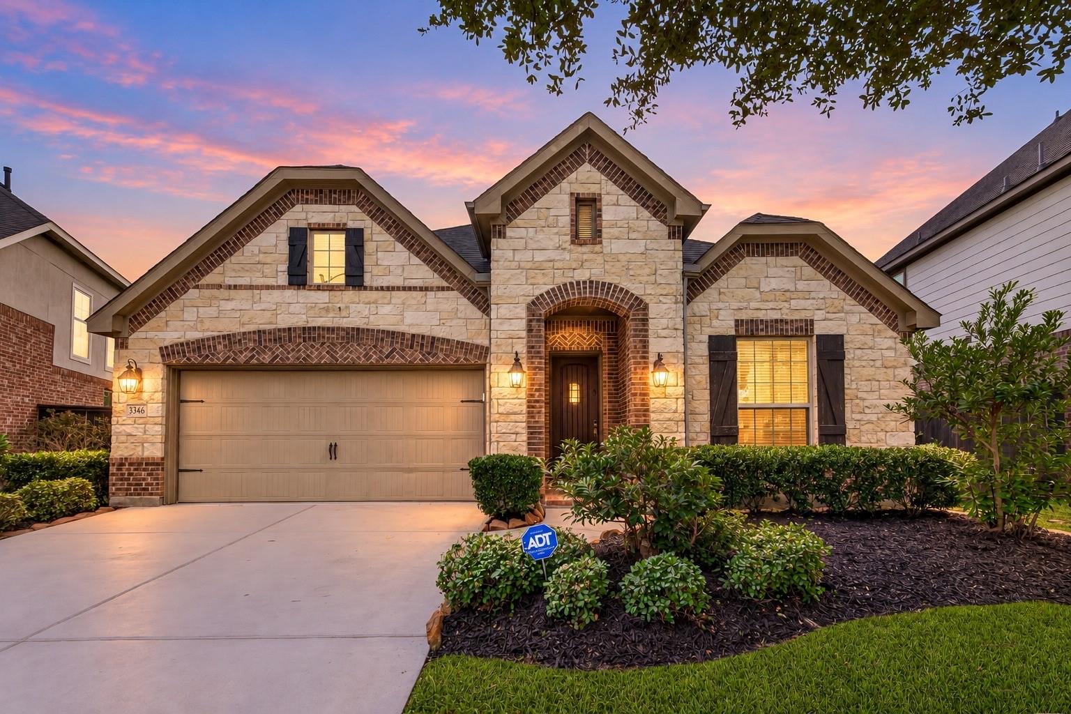 3346 Breeze Bluff Way — photo