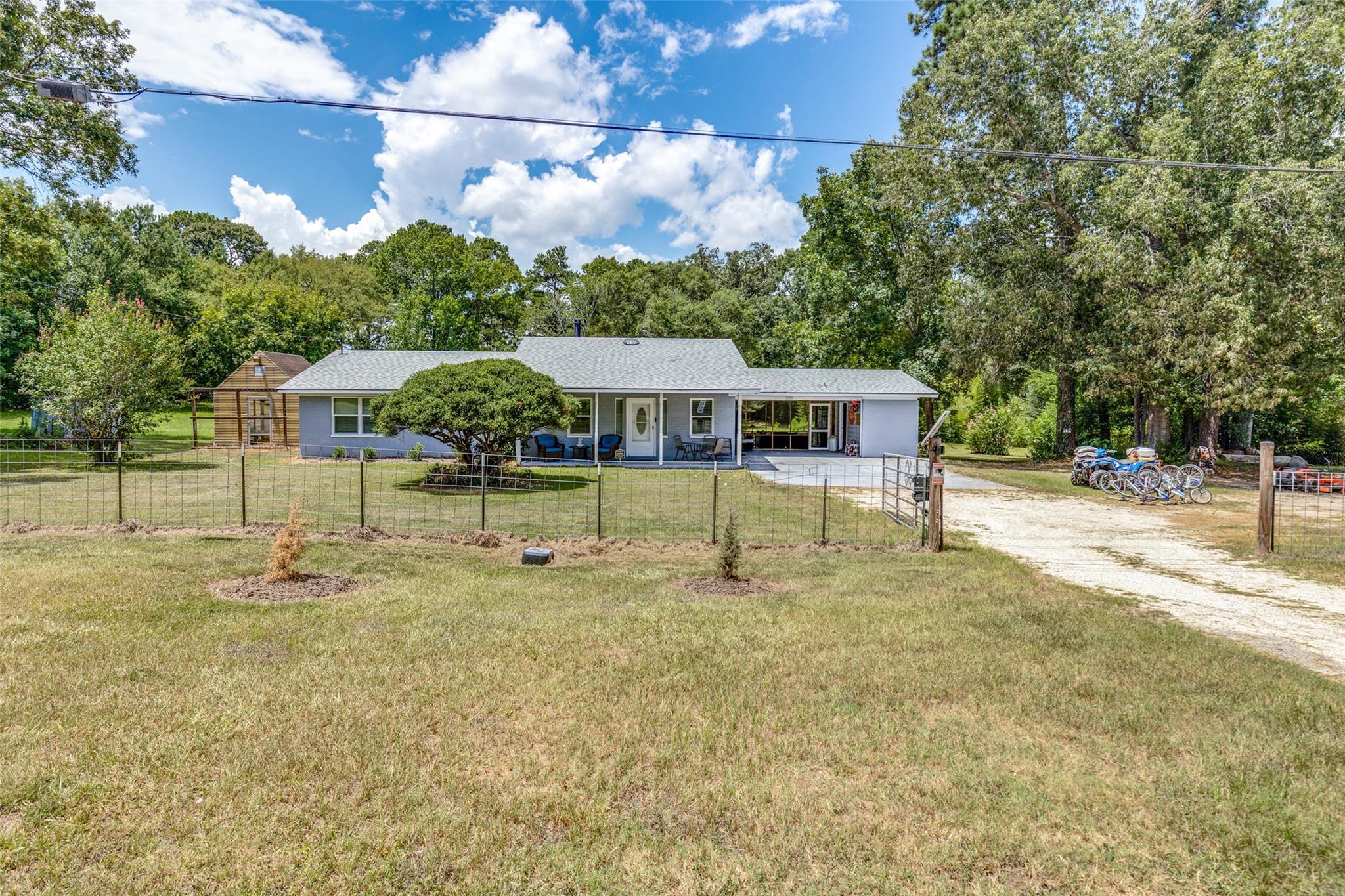 289 FM 350 N — photo