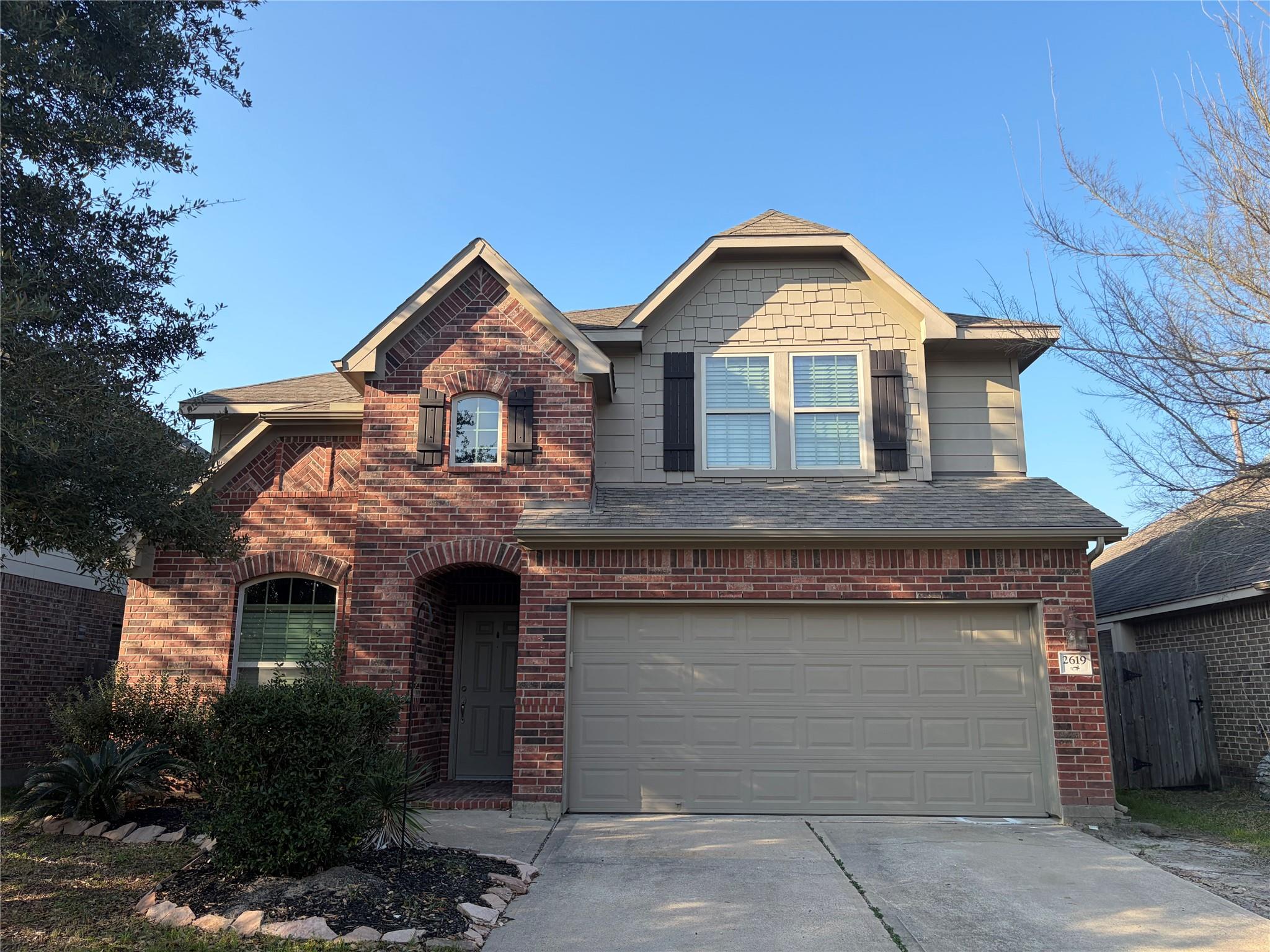 2619 Winding Creek Way — photo