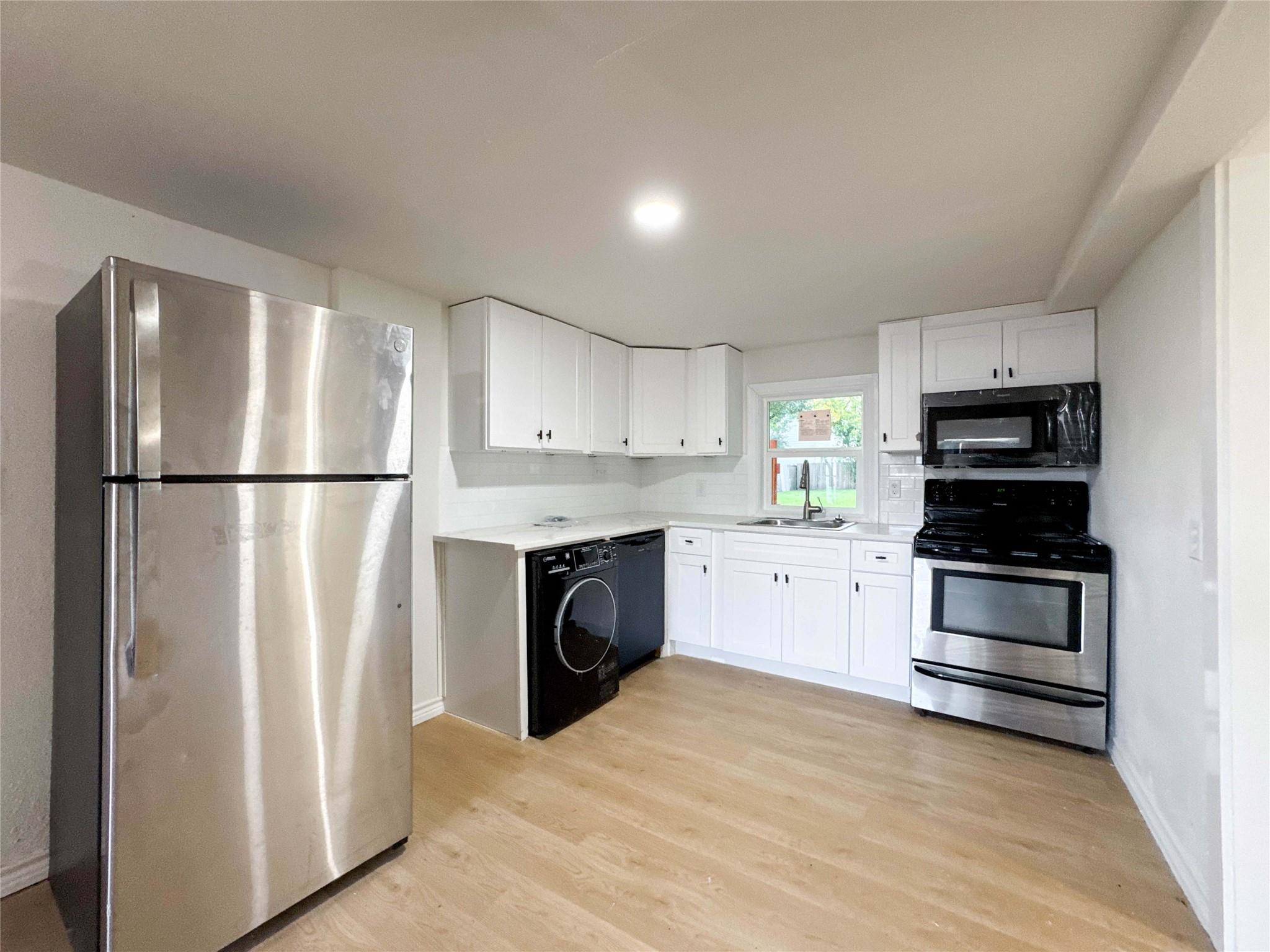 705 Texas Avenue #B — photo