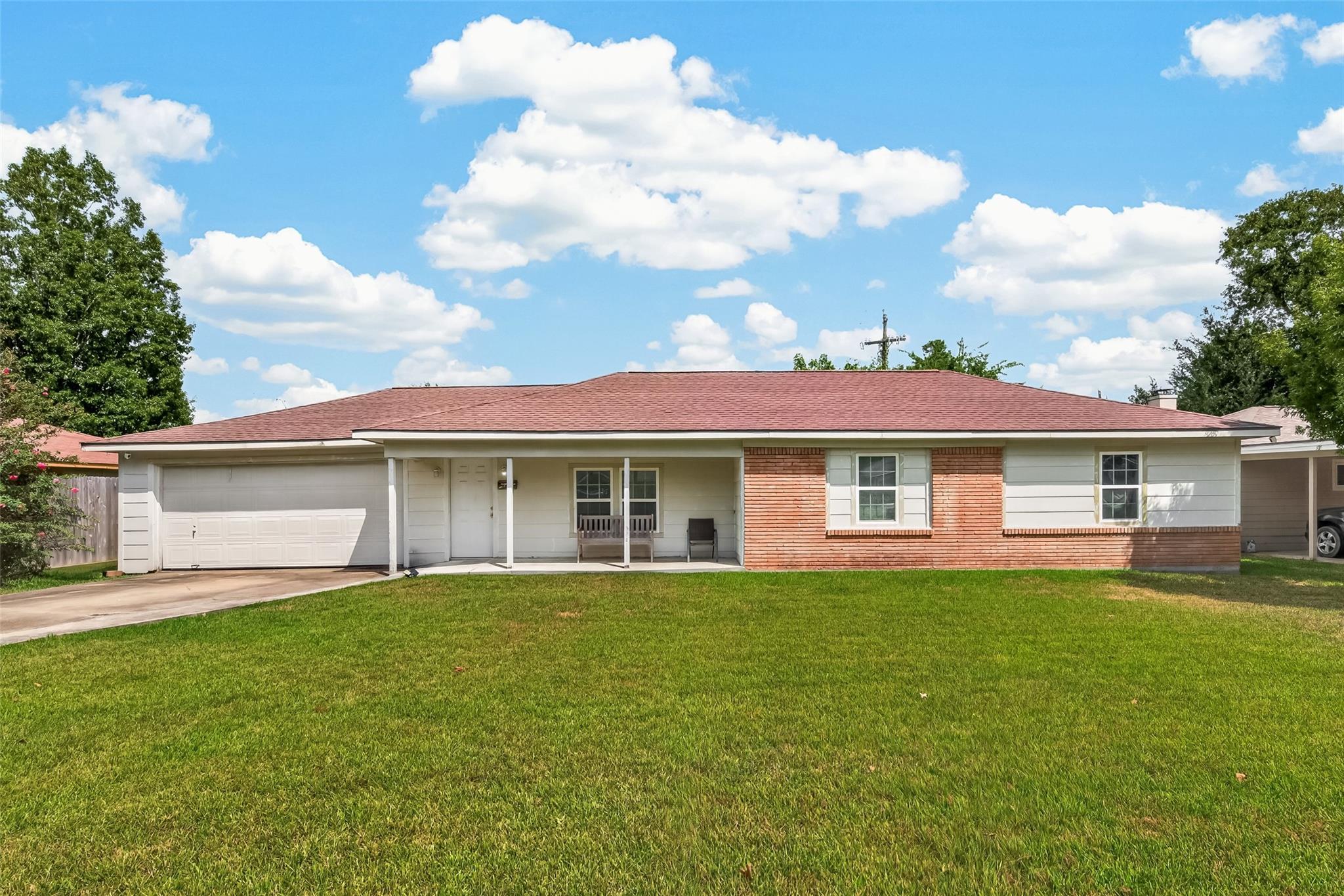 10410 Moorberry Lane — photo