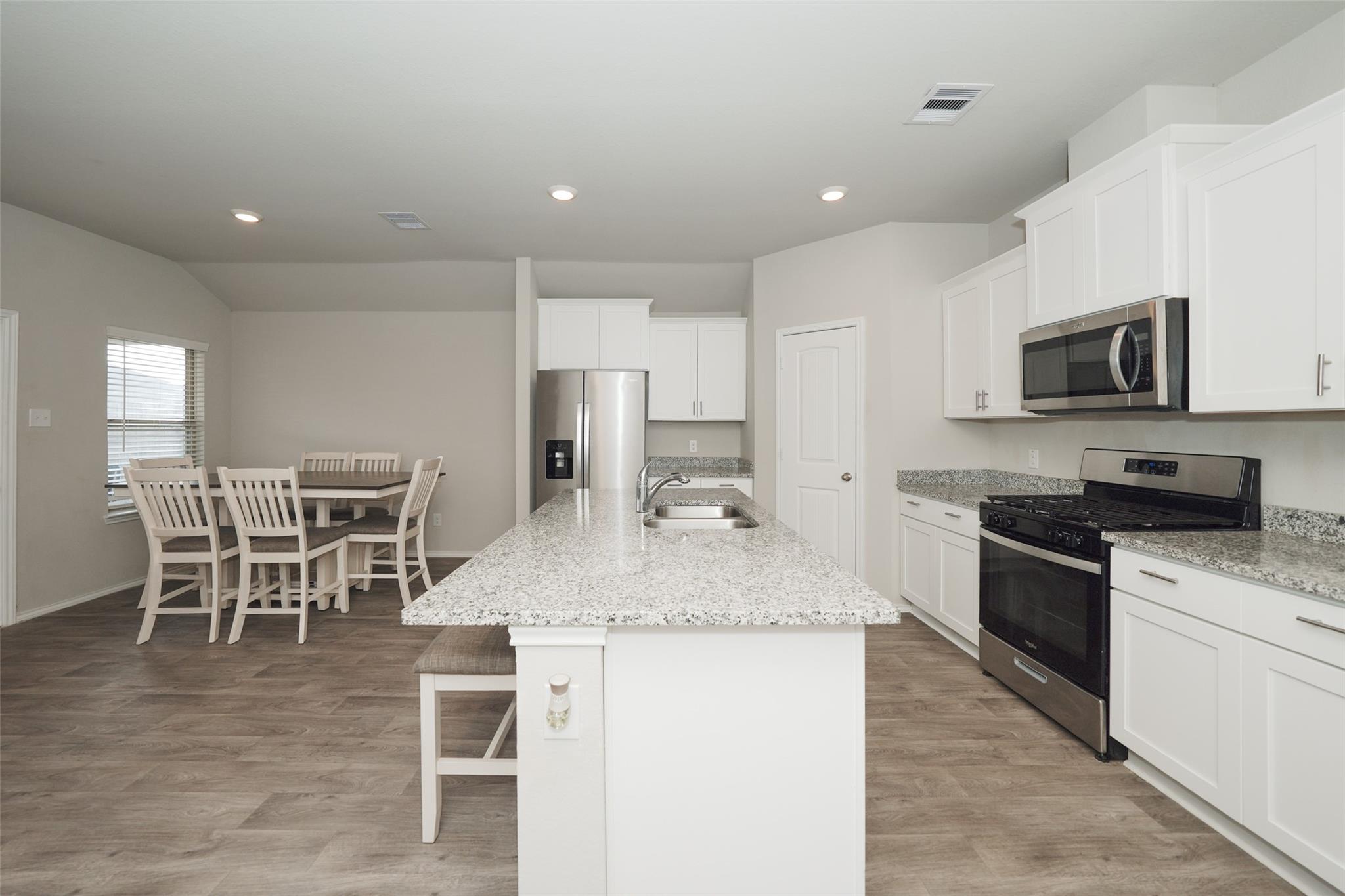 2407 Divot Lane — photo