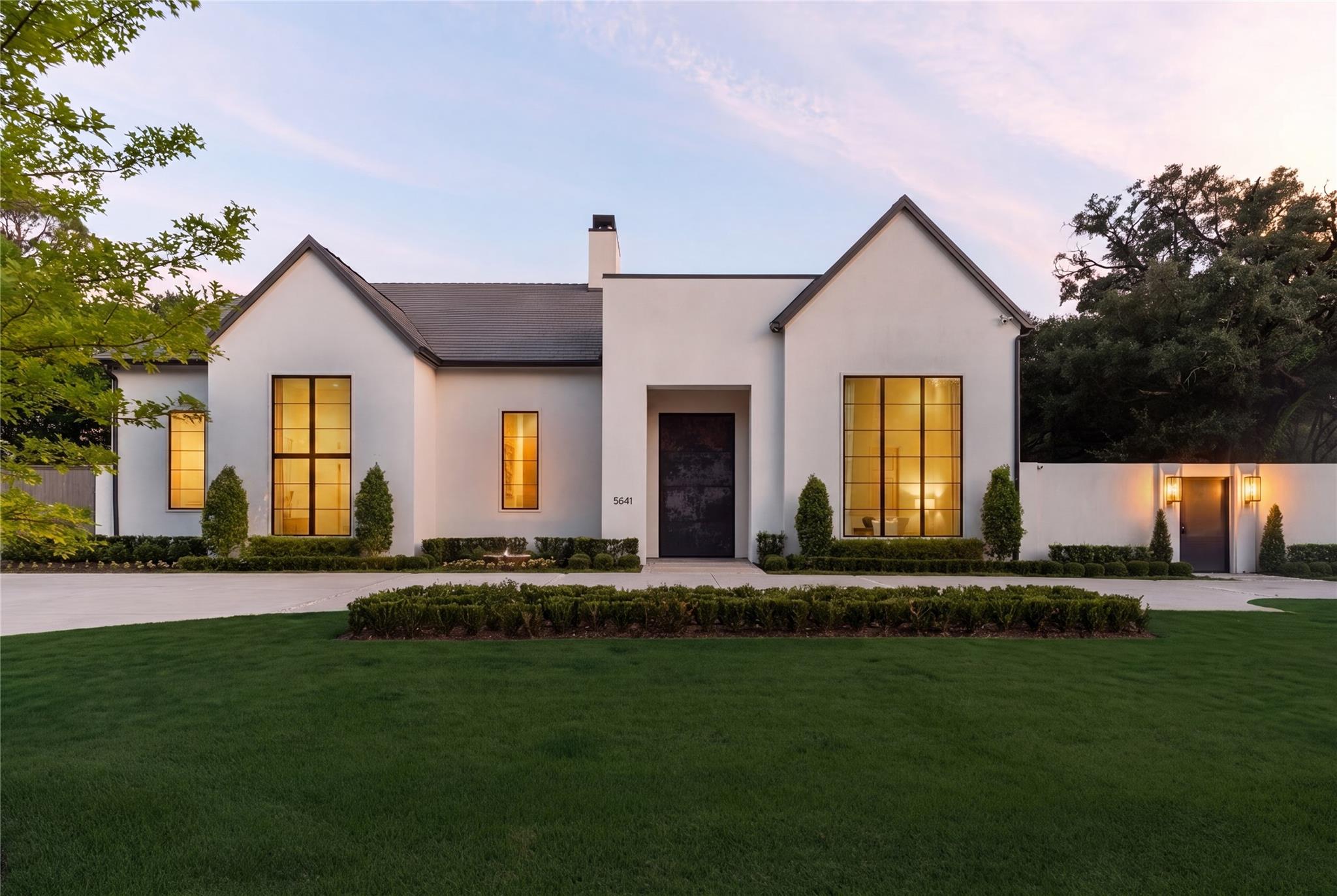 5641 Holly Springs Drive — photo