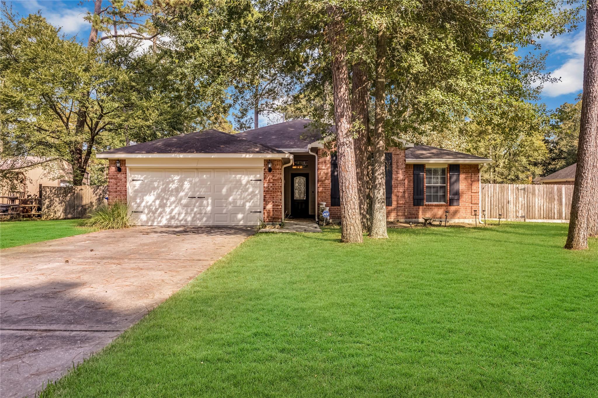 914 Mesquite Drive — photo