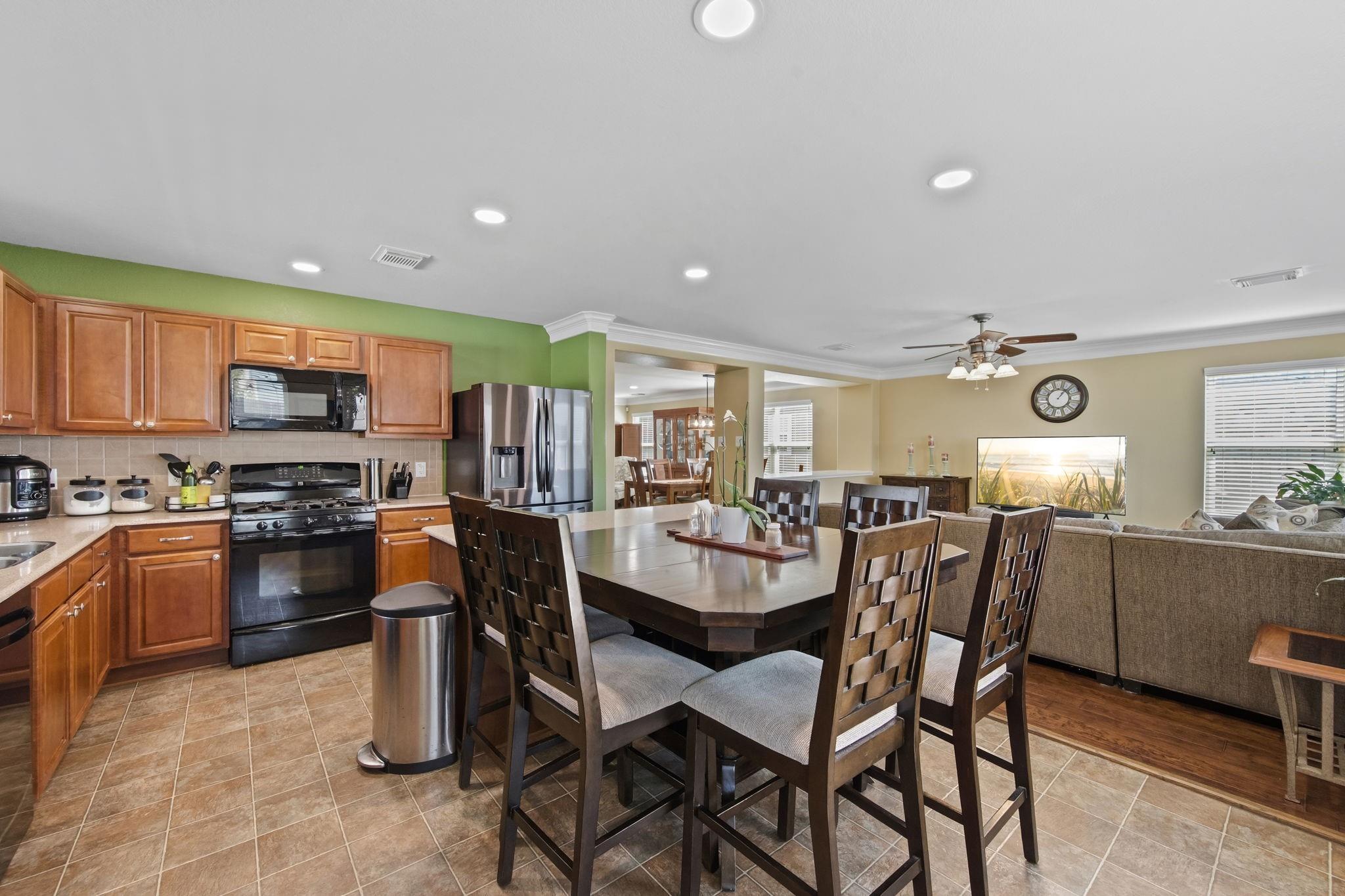 6615 Green Pear Lane — photo