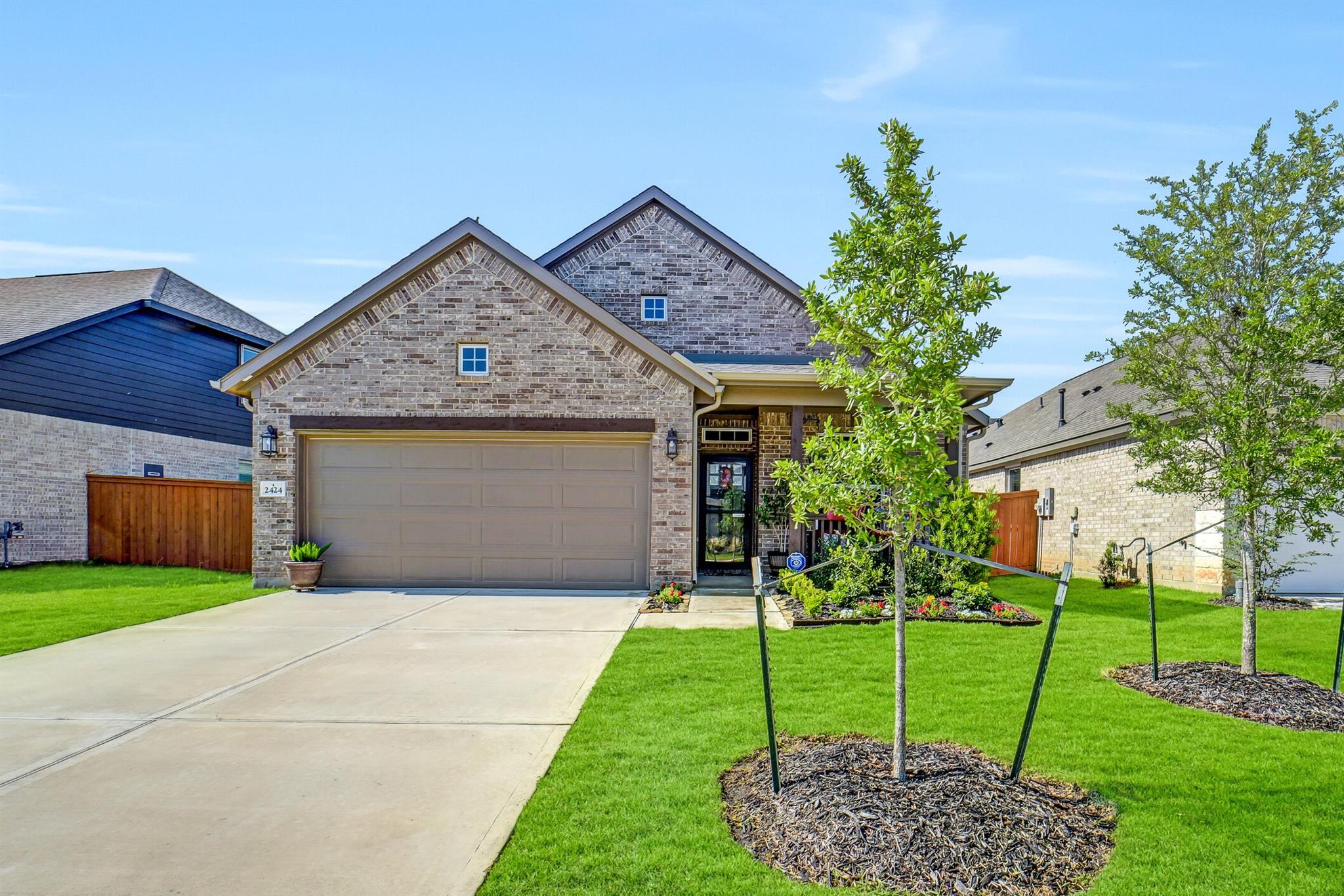 2424 Solaris Bend Drive — photo