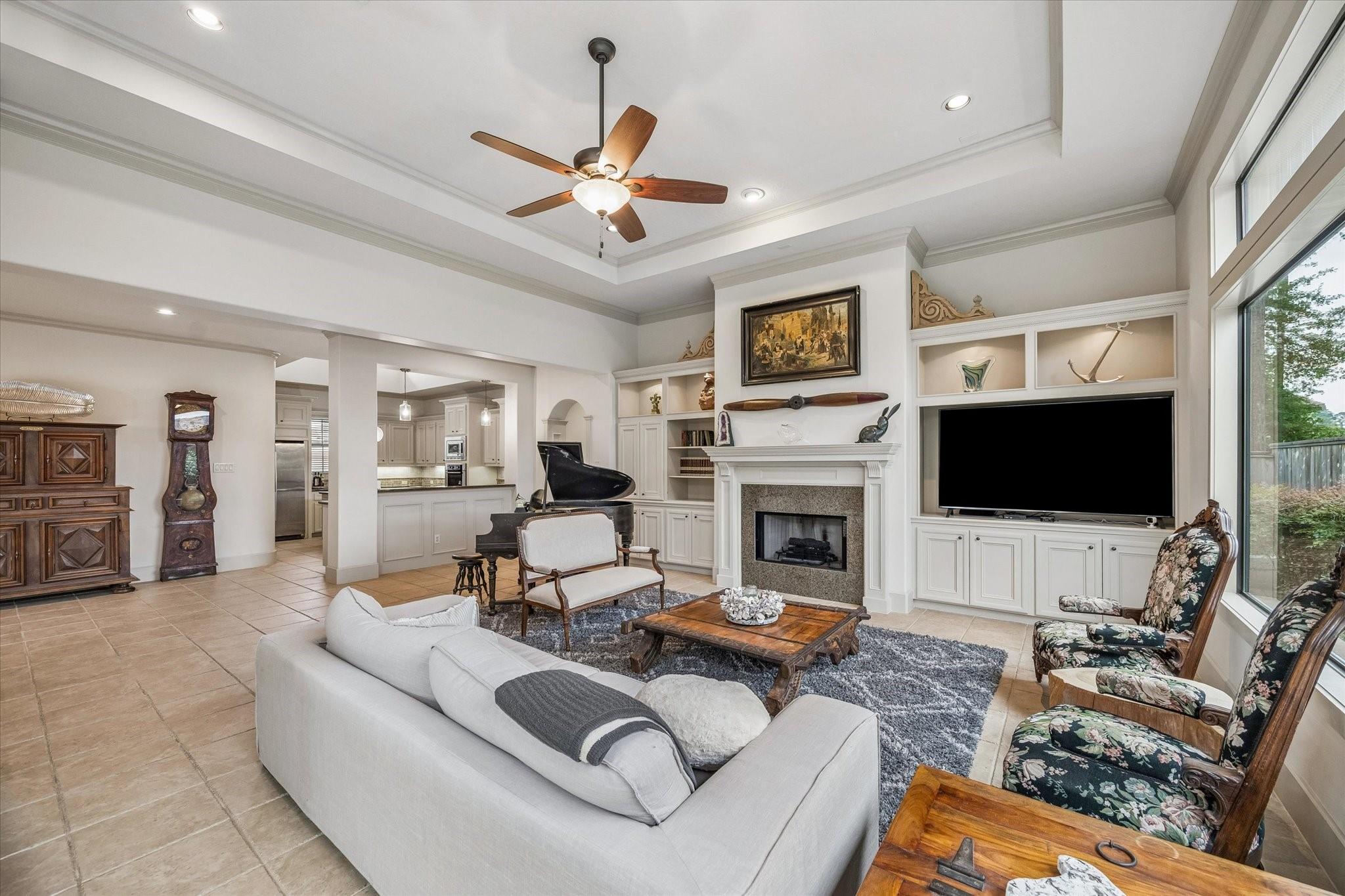 70 Shadow Creek Ridge Drive, Spring, TX 77389 — photo 2