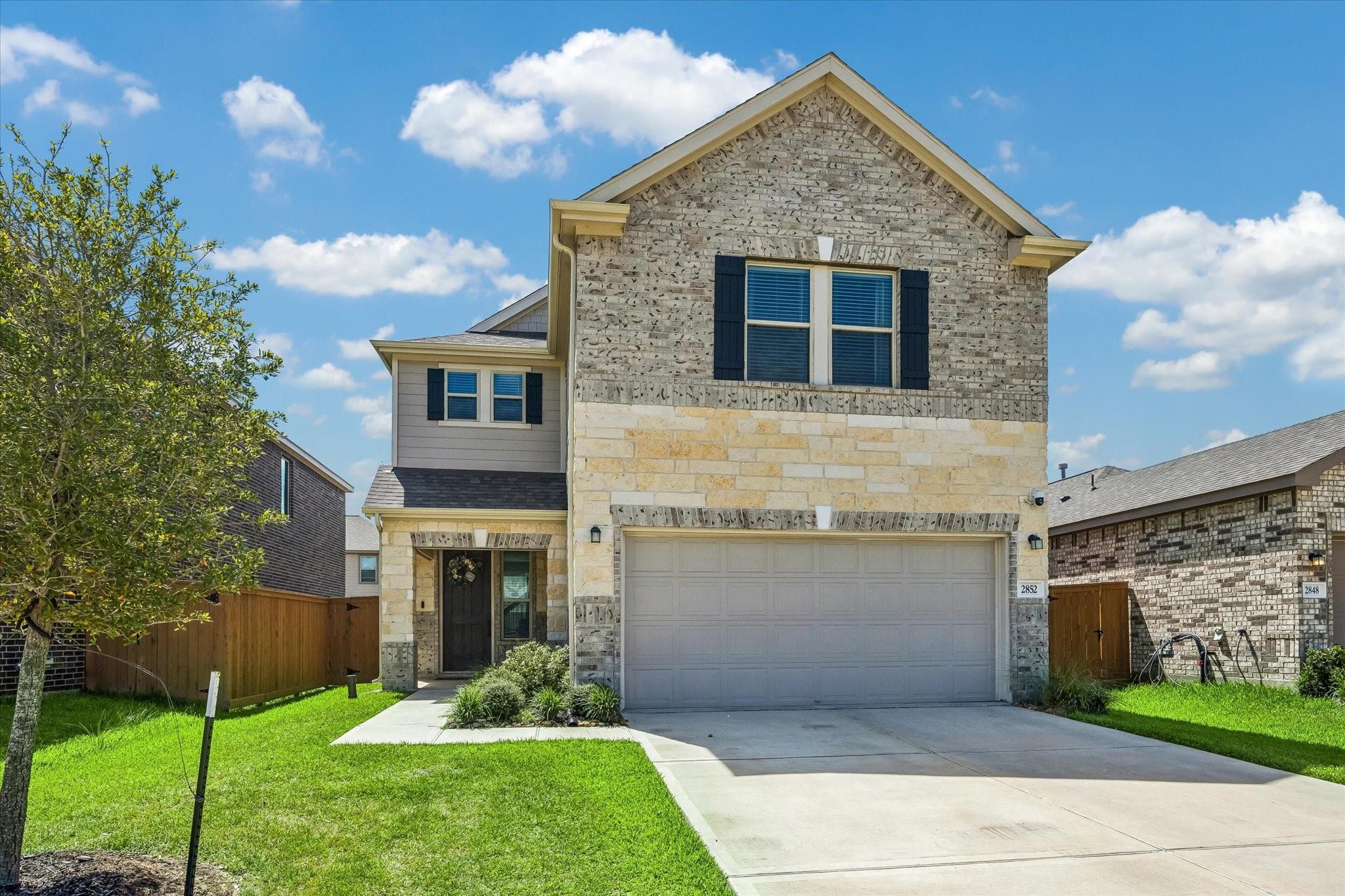2852 Grand Anse Drive — photo