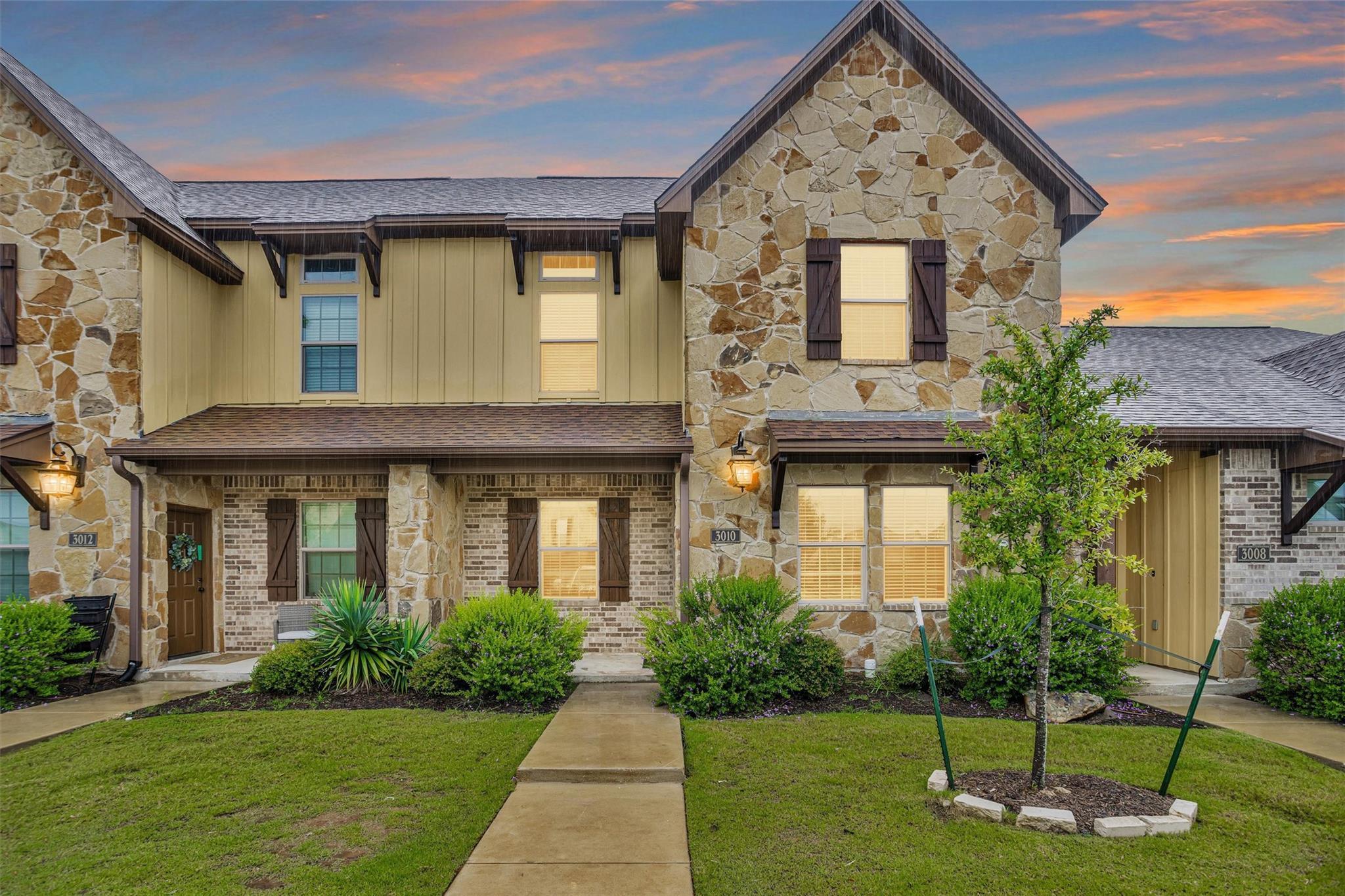 3010 Marvel Court — photo