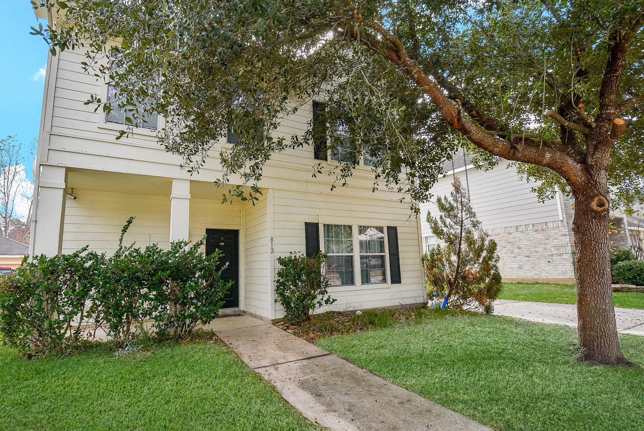 812 Dragonfly Drive — photo