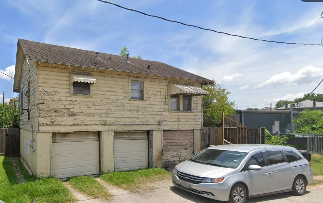 2514 Churchill Street — photo