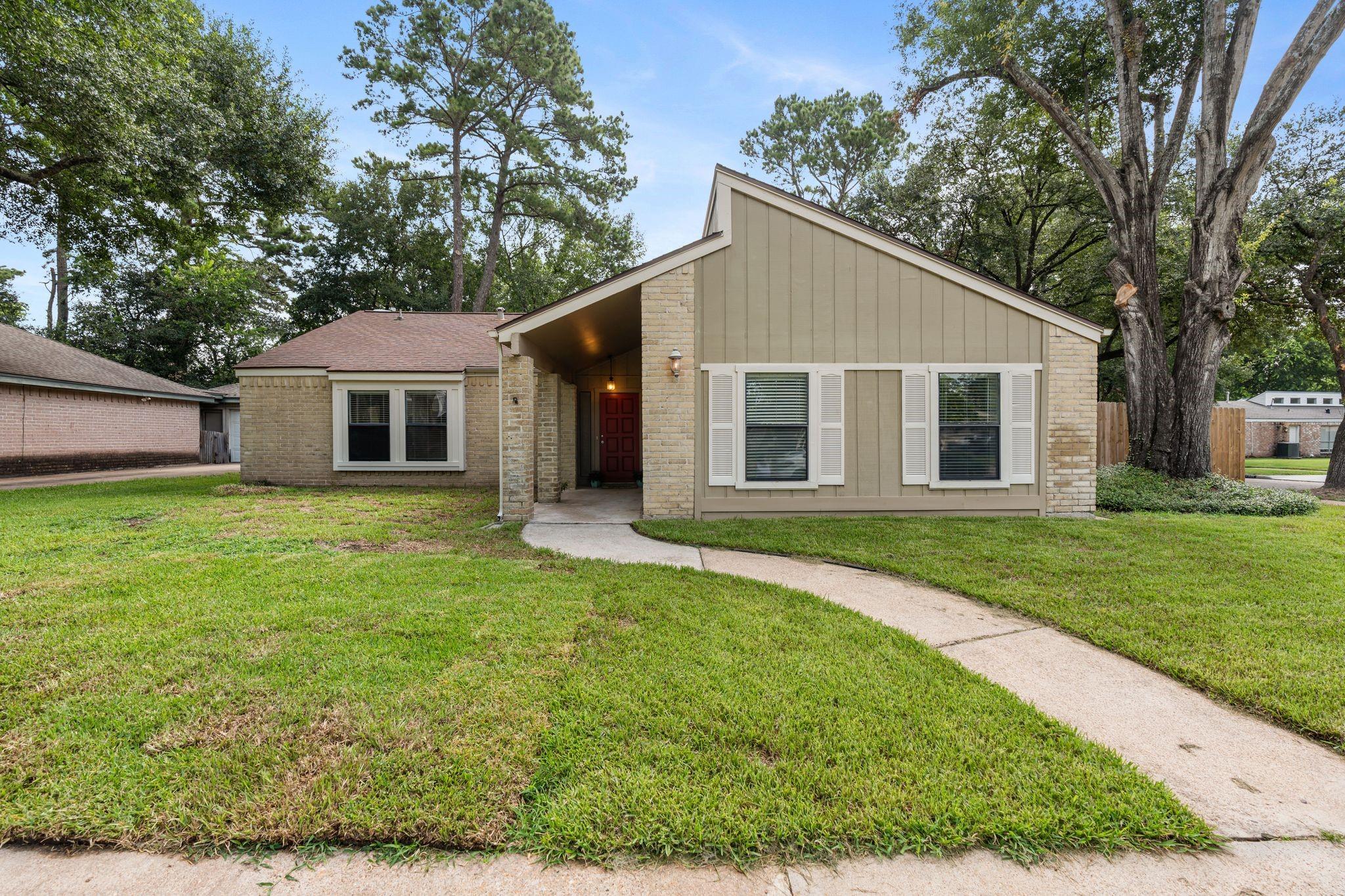 14923 Forest Lodge Court — photo