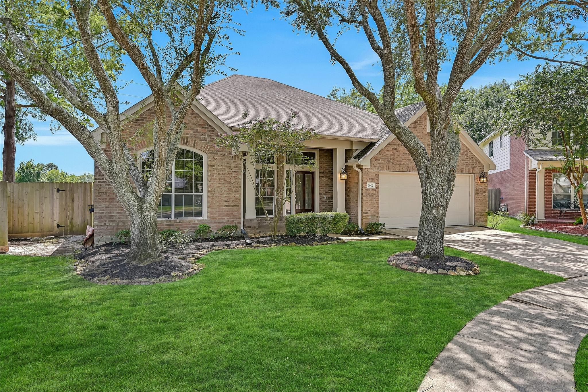 3902 Amerson Court — photo