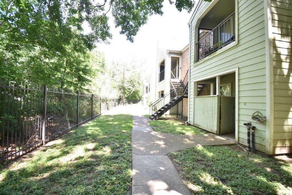 6602 Harbor Town Drive #605 — photo