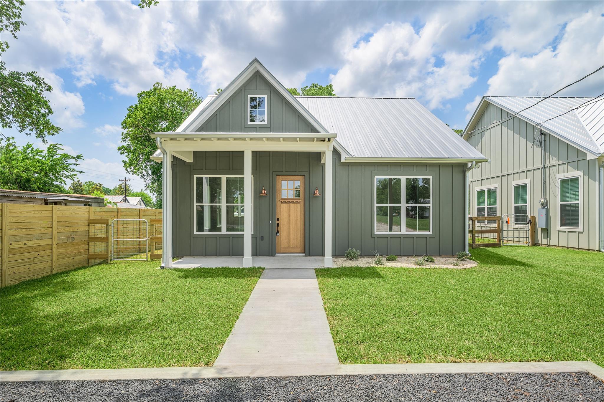 741 Pecan Street — photo