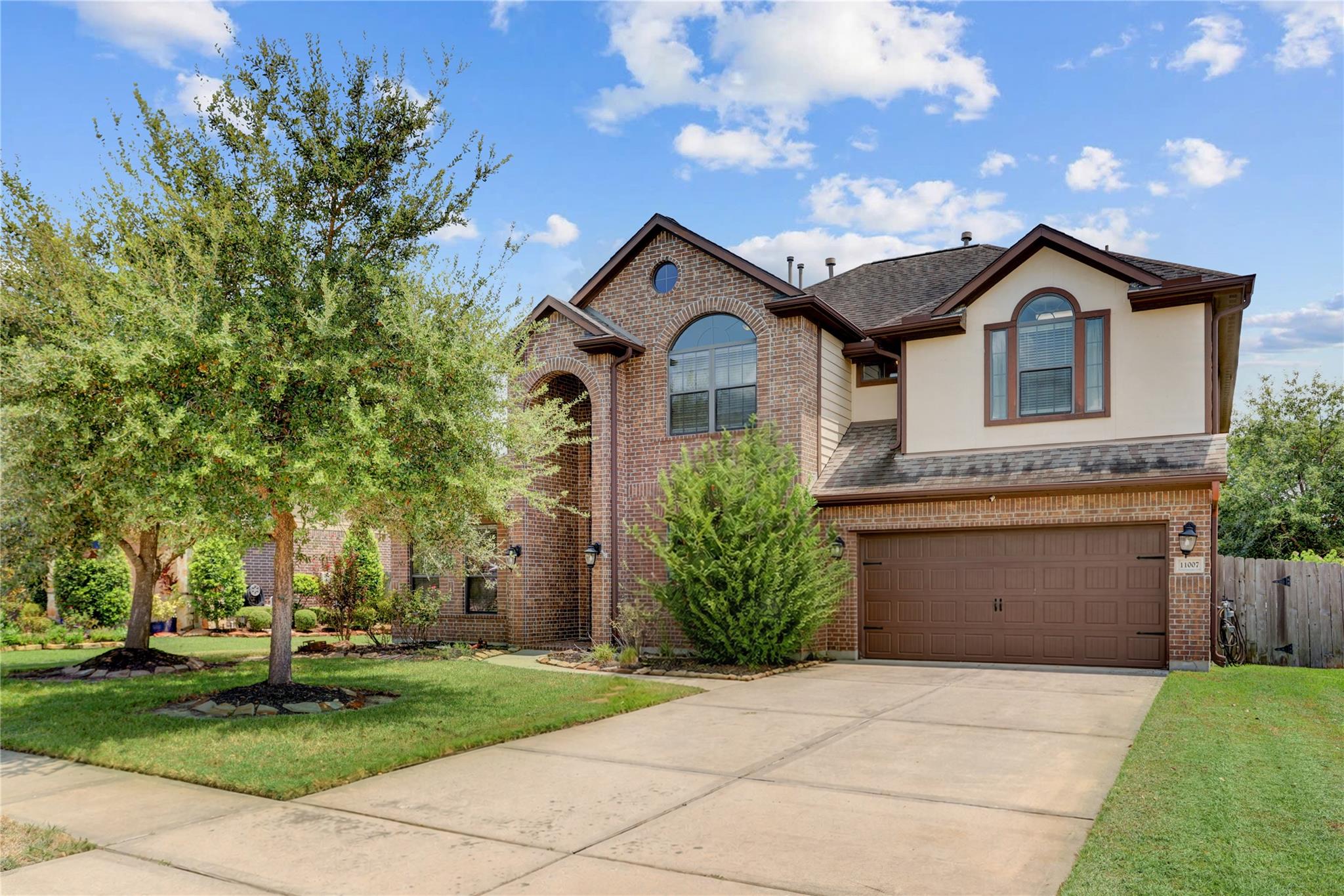 11007 Arthurian Dream Court — photo