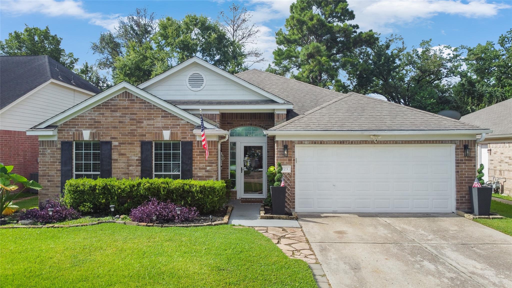 723 Far Pines Drive — photo