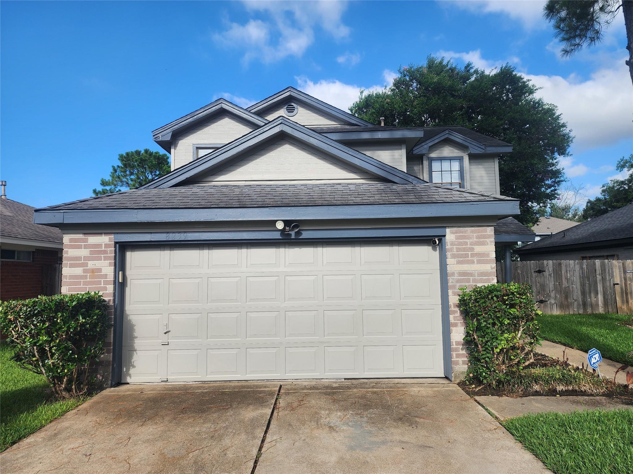 8239 Viny Ridge Drive, Houston, TX 77083
