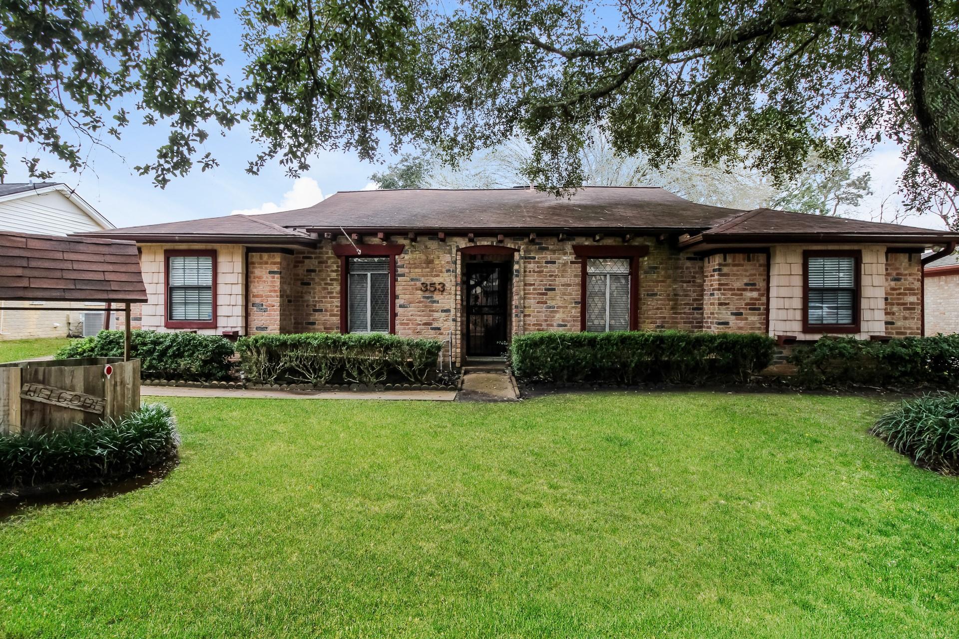 353 Dawn Hill — photo