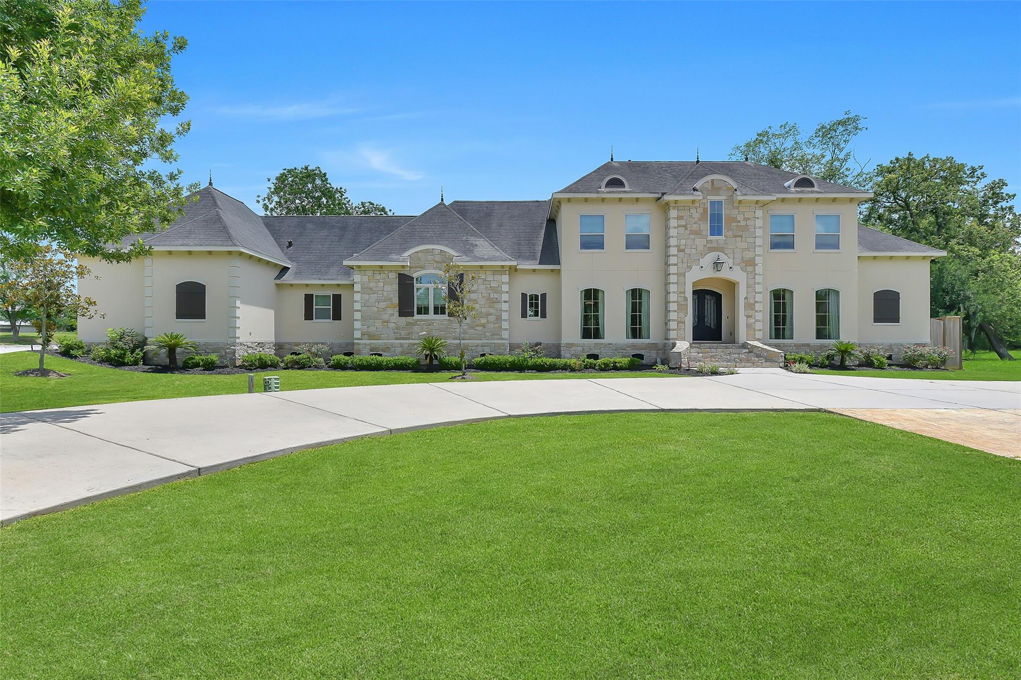 2901 Green Tee Drive — photo
