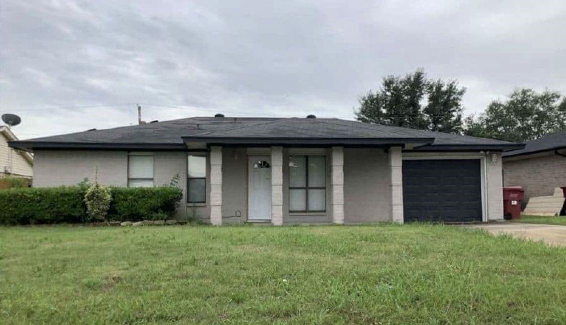 909 Loganwood Drive — photo