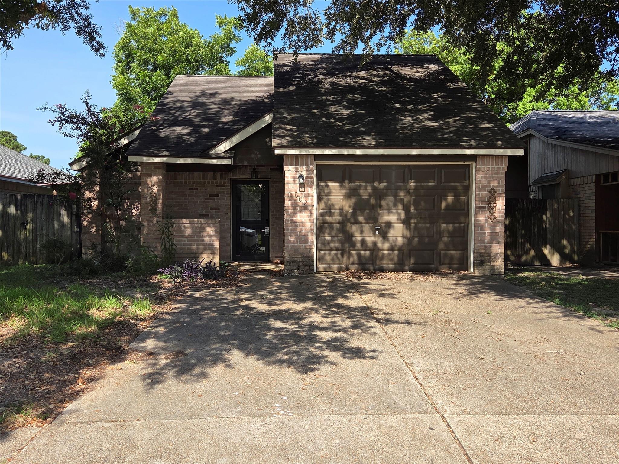 802 Hartman Drive — photo