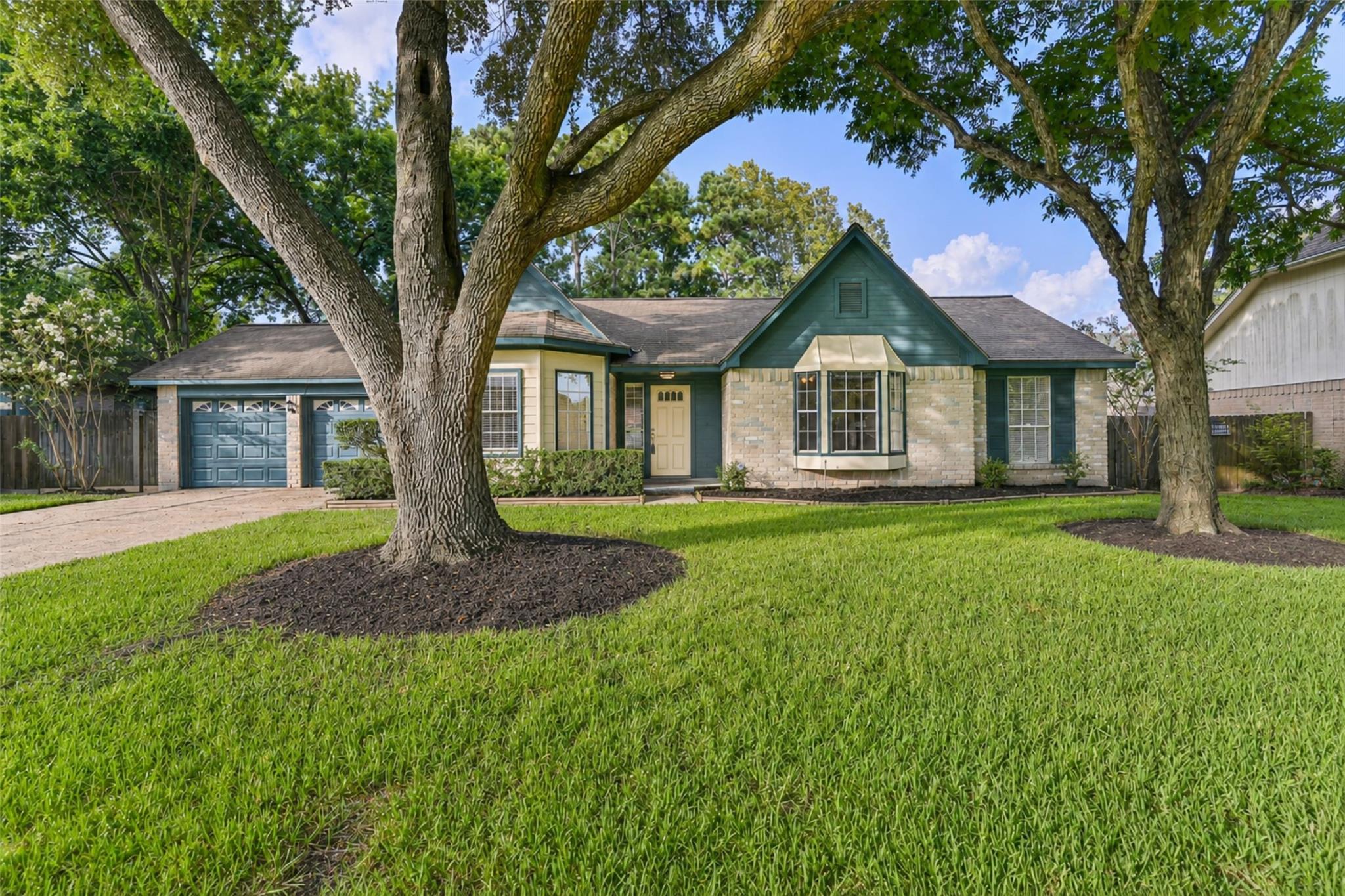 1504 Windsor Drive — photo