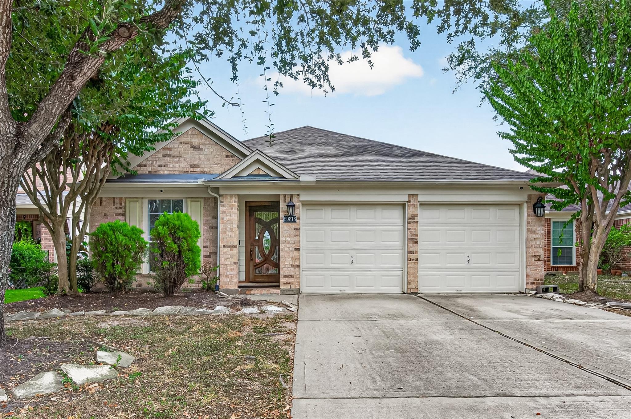 20818 Balmoral Glen Lane — photo