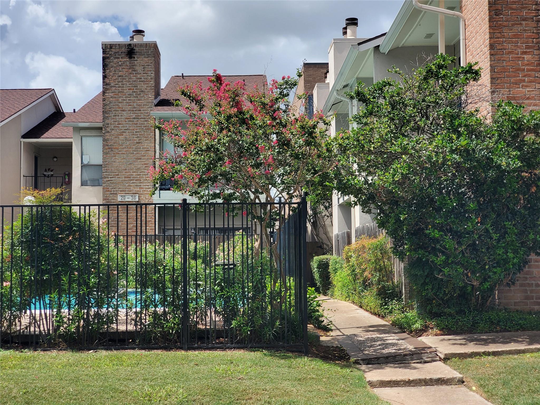 1818 Augusta Drive #29 — photo