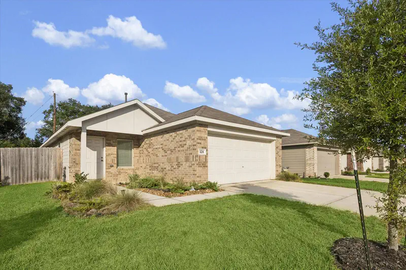 328 Riverwood Village Lane — photo