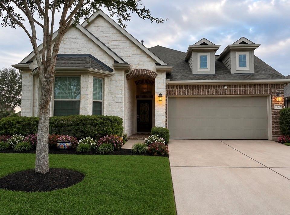 1527 Giles Drive — photo