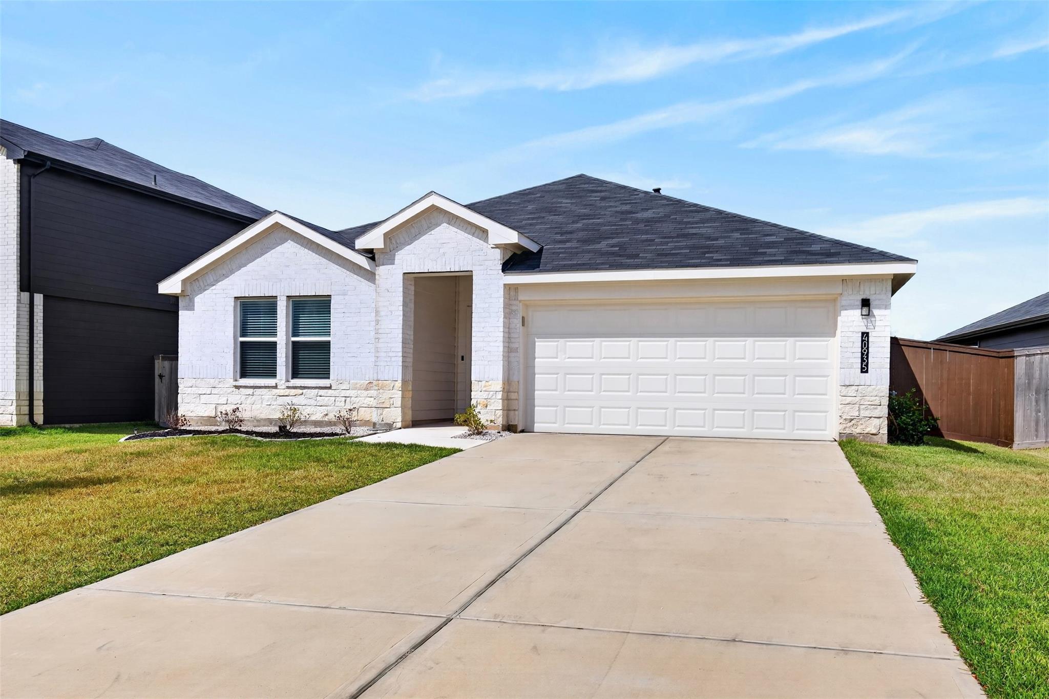 40935 Seasoned Oak Lane — photo