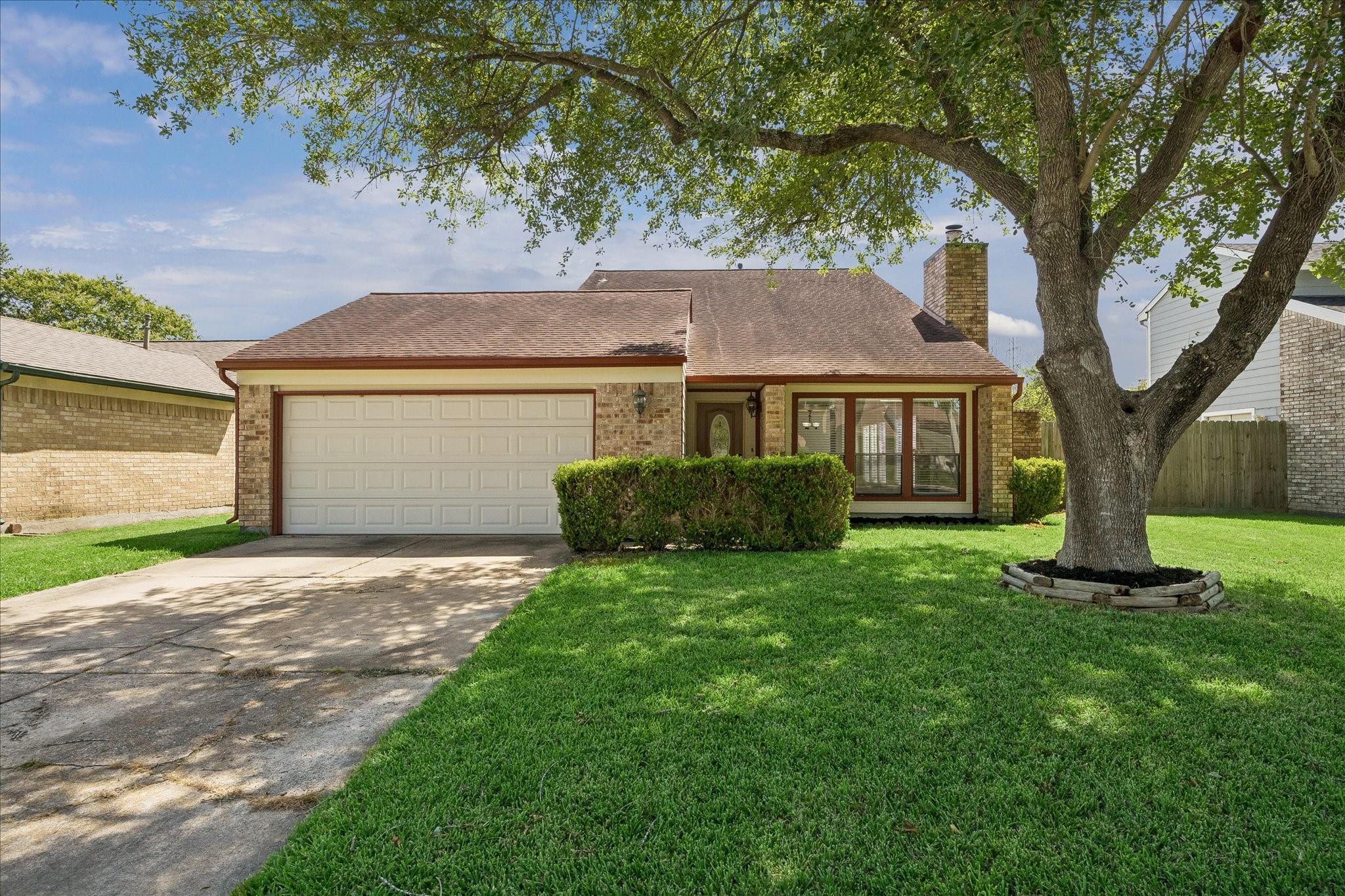 15714 Pipers View Drive — photo