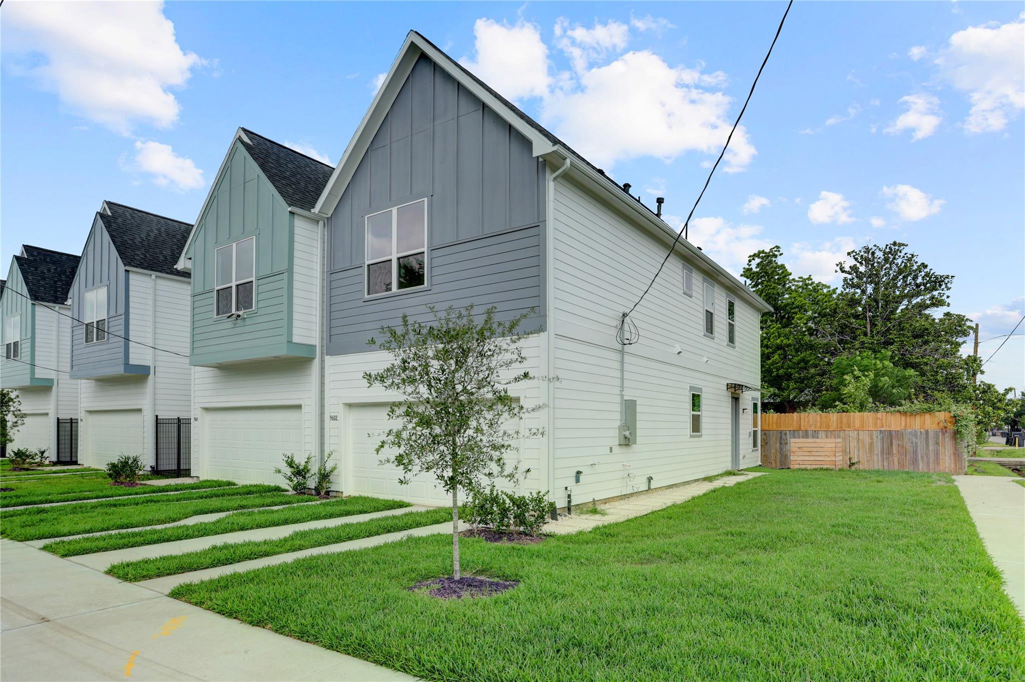 9602 Burden Street — photo