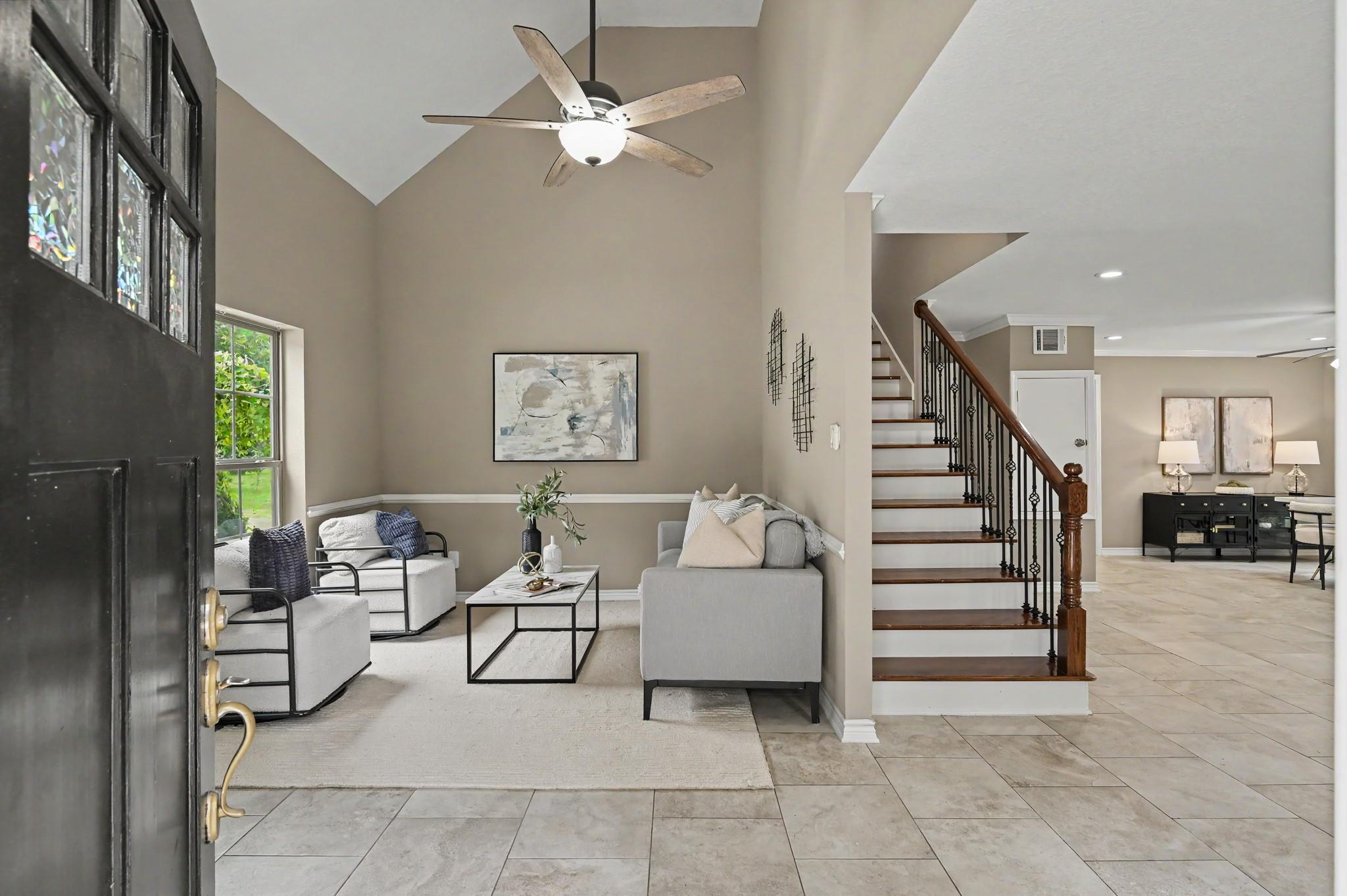 15211 Jamaica Drive — photo