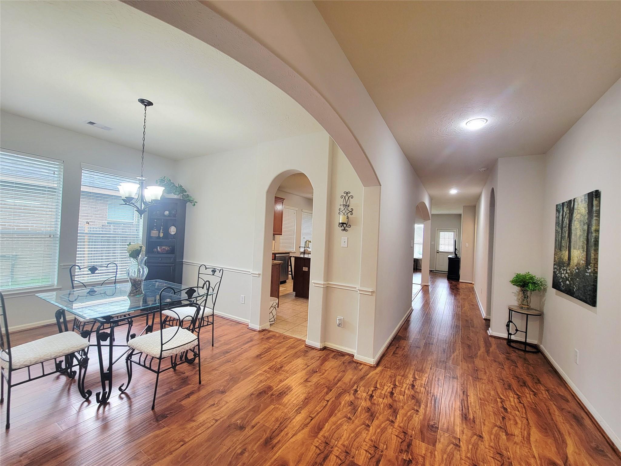 8811 Henrico Lane — photo
