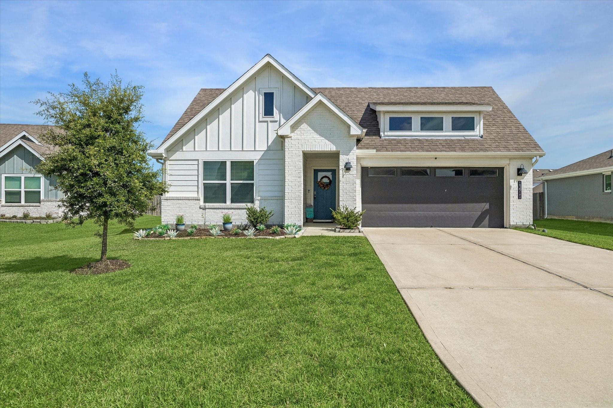 13911 Red River Drive — photo