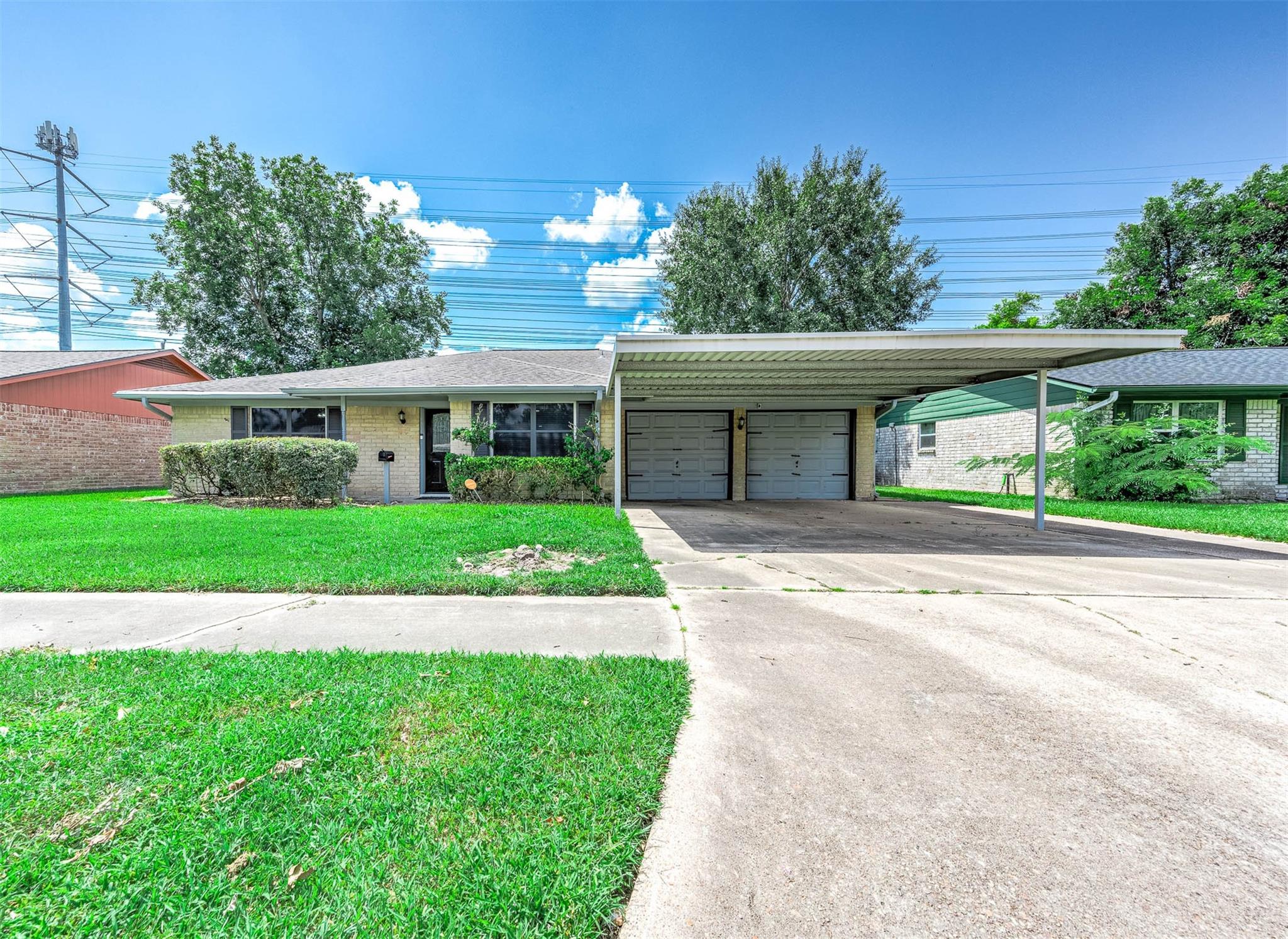 902 S Kaufman Drive — photo