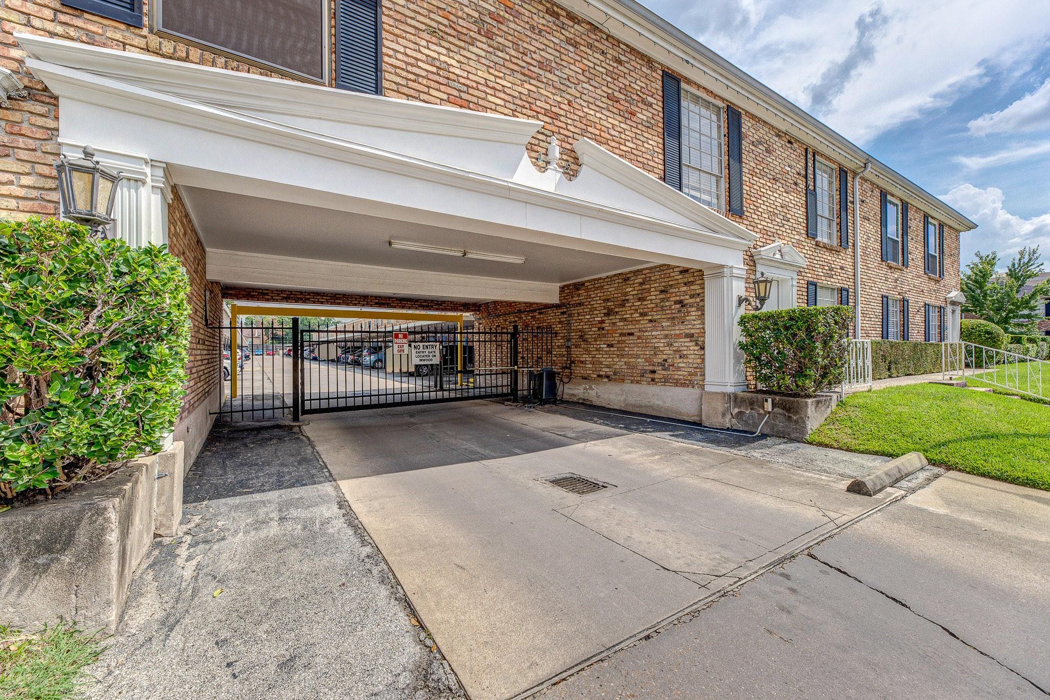 2101 Fountain View Drive #46C — photo