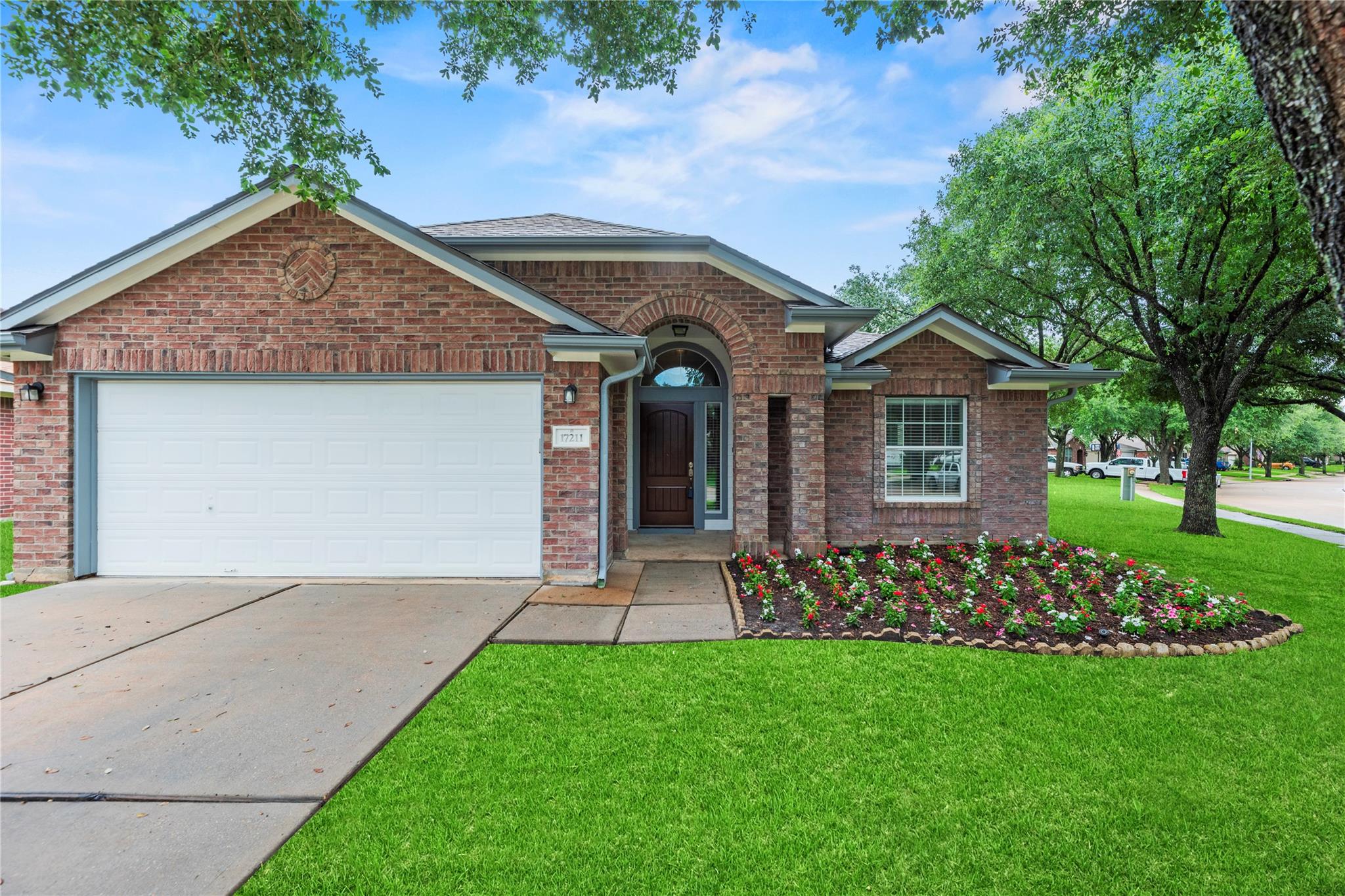 17211 Timber Cliff Court — photo