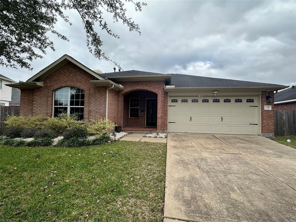 1526 Waterside Village Drive — photo