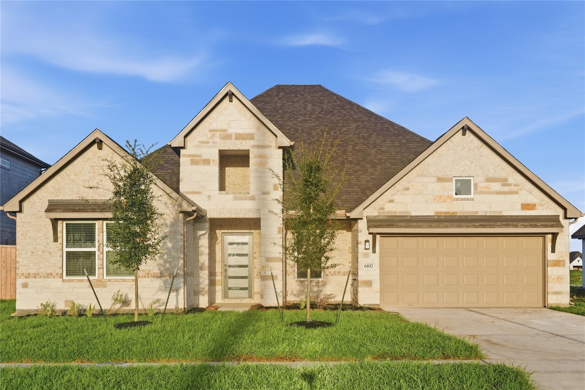 6102 Royal Palm Drive — photo