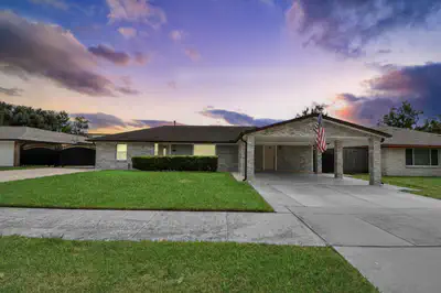 10939 Timberoak Drive — photo