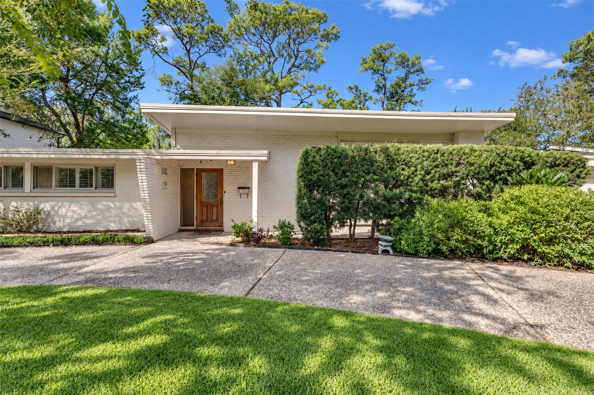 513 Ripple Creek Drive — photo