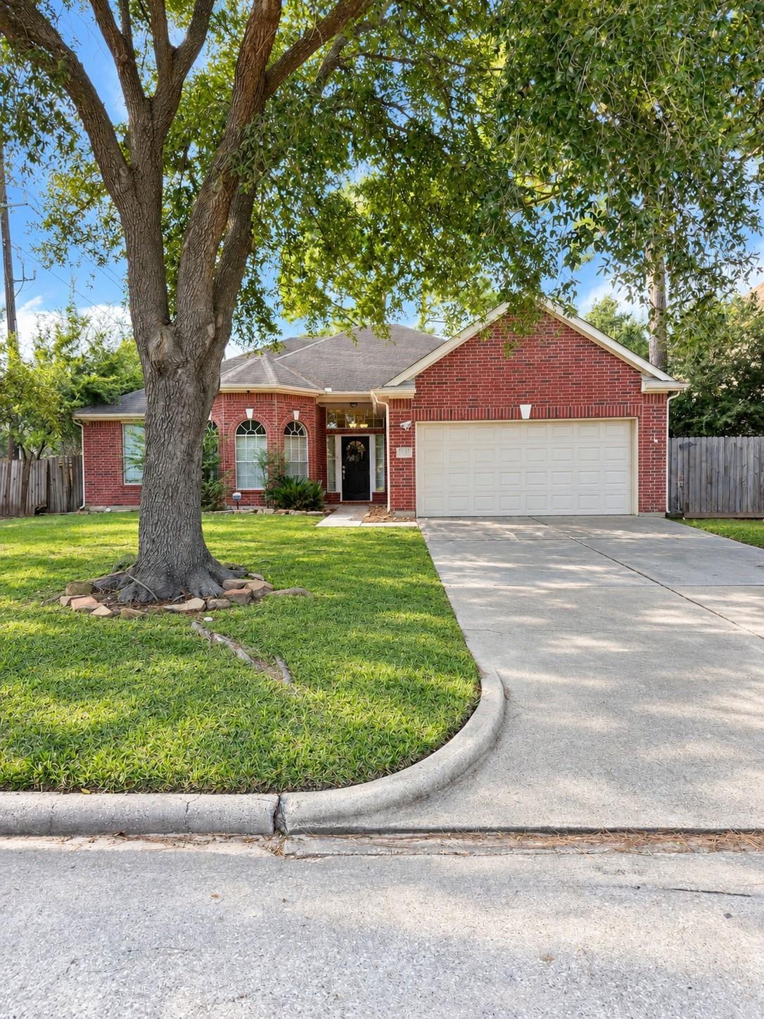 9018 Southleigh Drive — photo