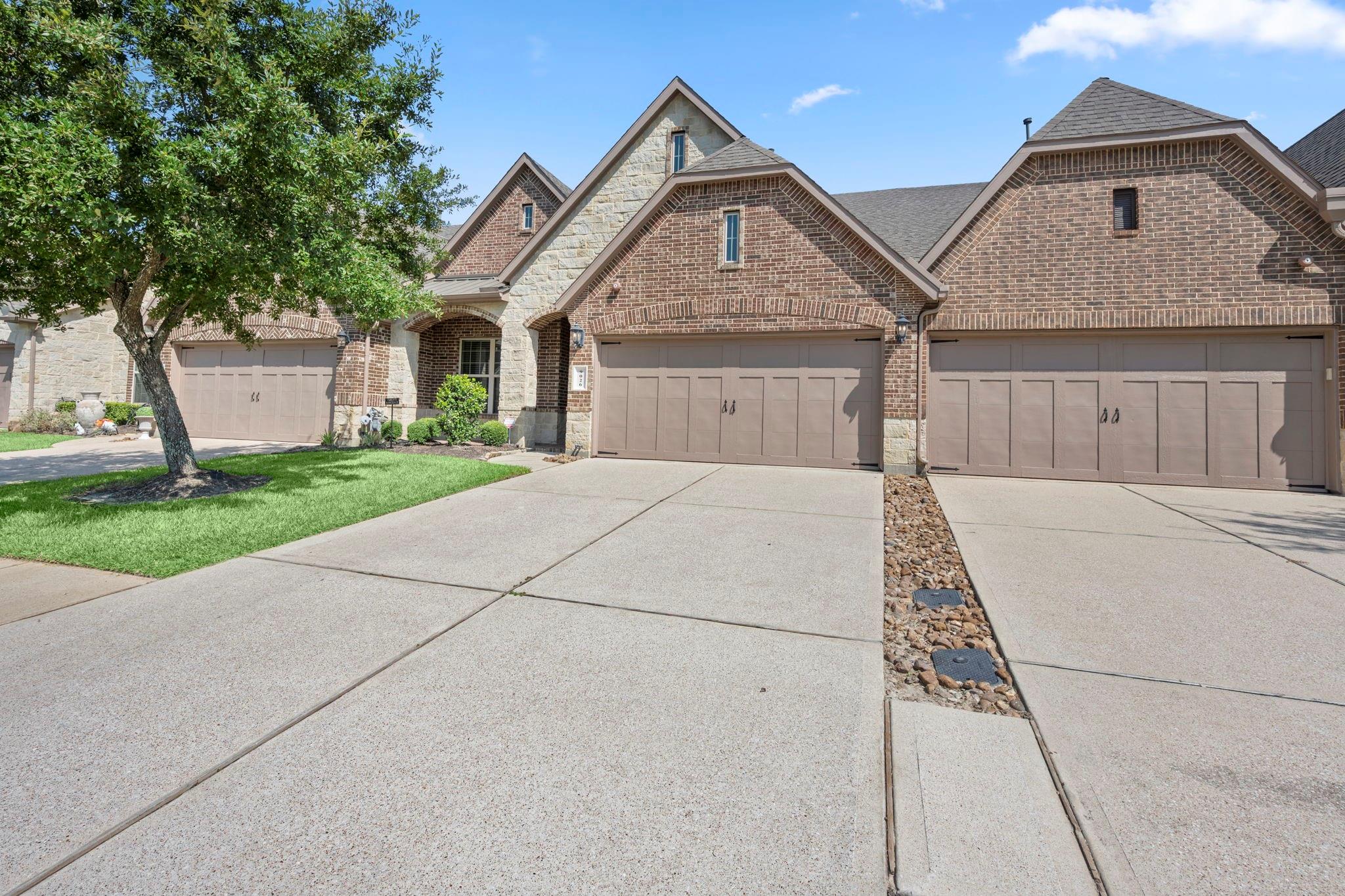 9026 Centennial Drive — photo