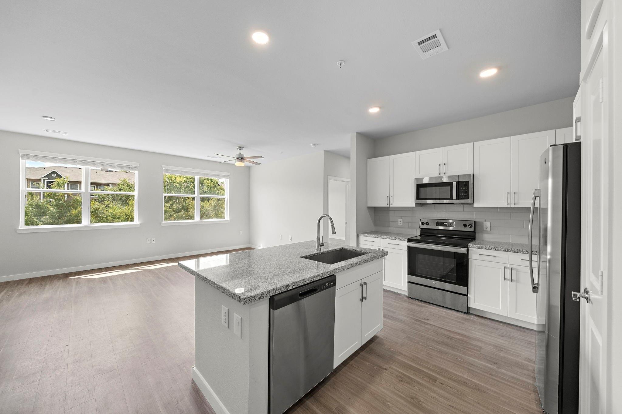 2555 FM 2920 Road #B2 — photo